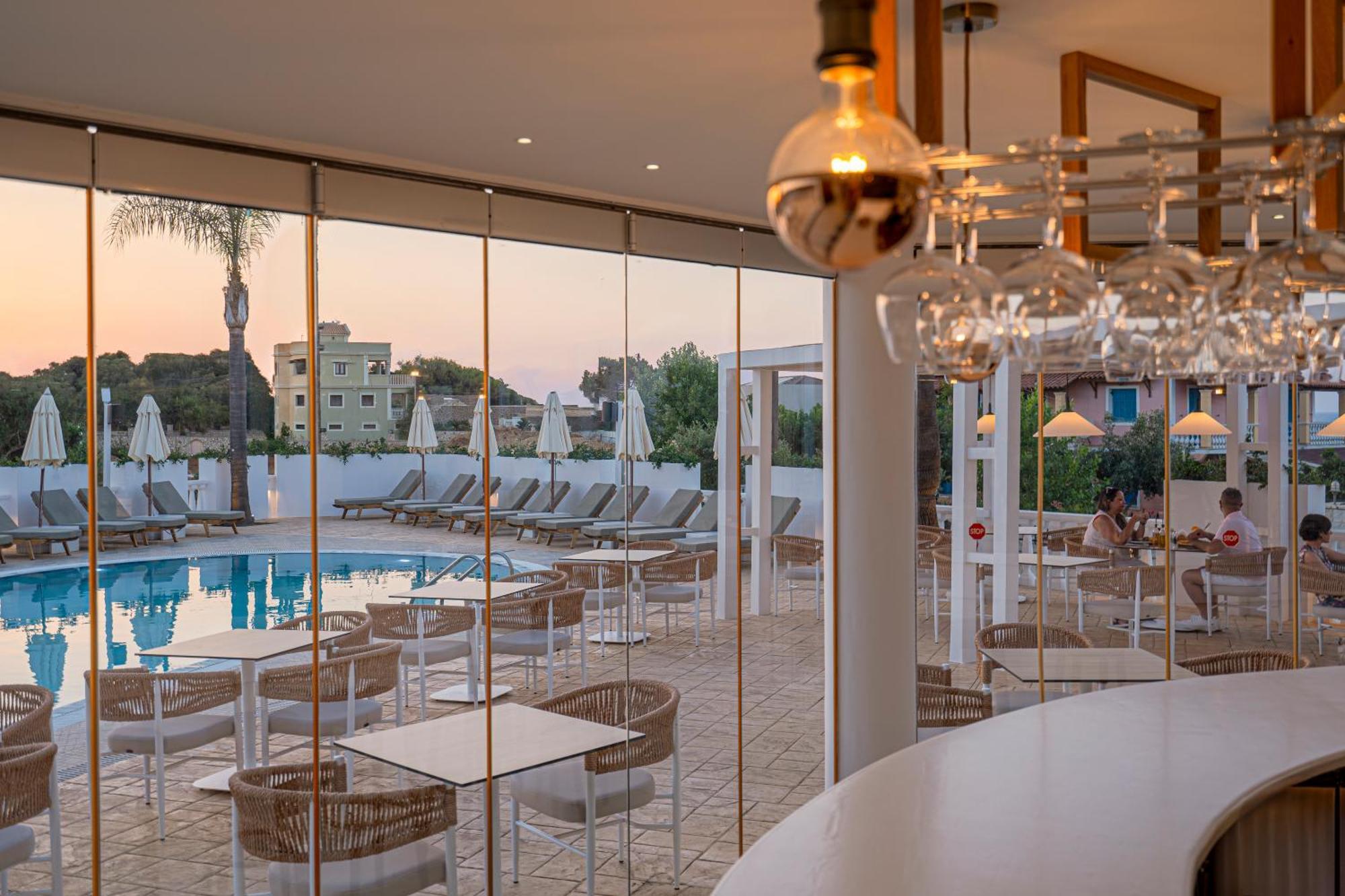 Arkadia Hotel 킵셀리 외부 사진